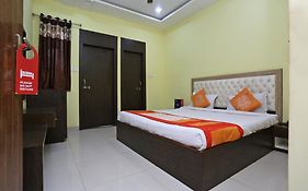 Collection O Hotel Pearl